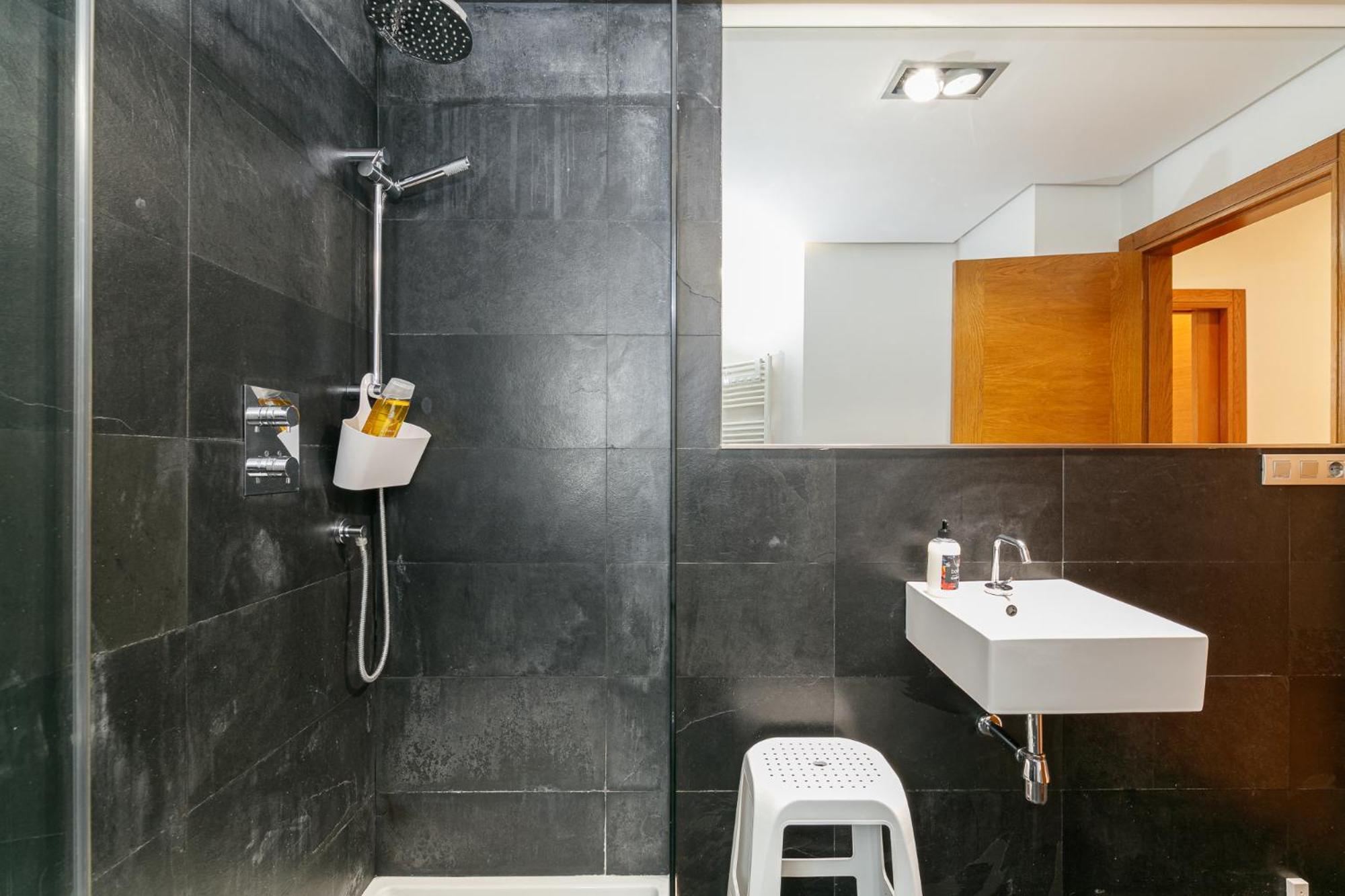 Apartamento Sencillo En El Corazon De By *